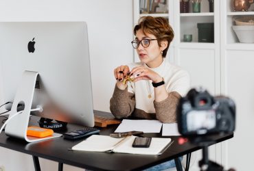 confident-elegant-lady-in-eyeglasses